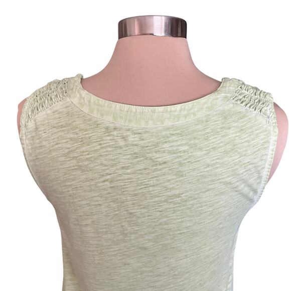 Soft Surroundings Pale Green Tunic Length Tank Top MEDIUM Button Adorned Summer - Picture 4 of 7